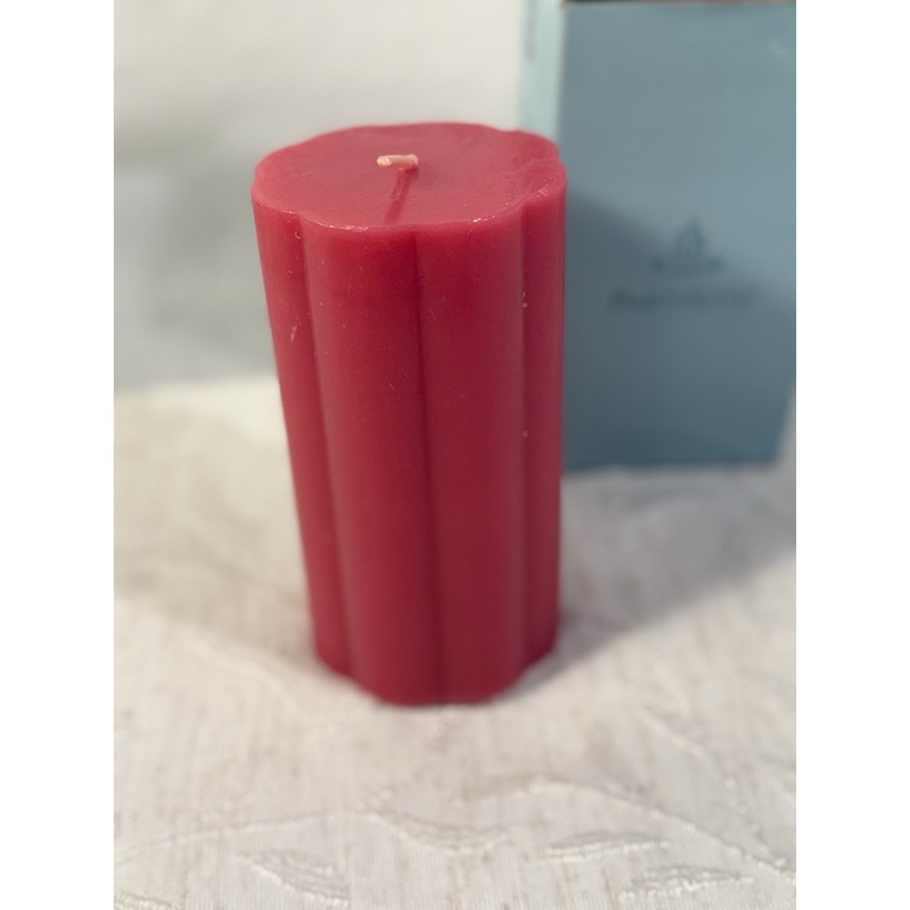 VTG‎ PartyLite Cherry Orchard Pillar Candle 3x5 Red Scalloped Fluted Open Box